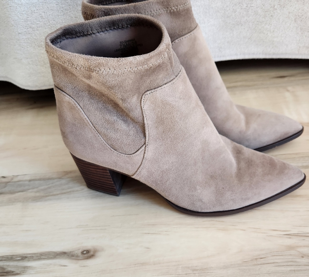 Sole society tan suede leather booties 7.5 excellent condition